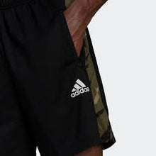 Afbeelding in Gallery-weergave laden, Adidas Feel Camouflage Short
